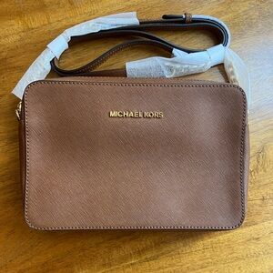 Michael Kors Brown Crossbody Purse, NWT!